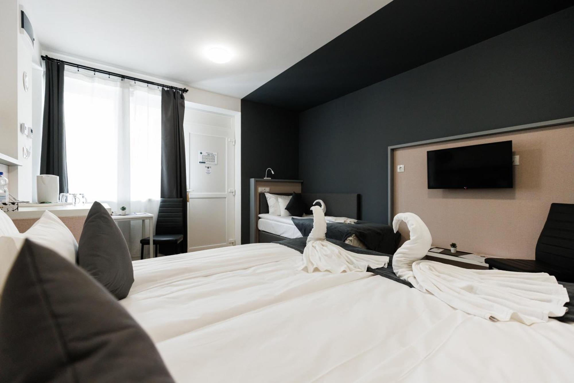 Safari Hotel Szeged Buitenkant foto