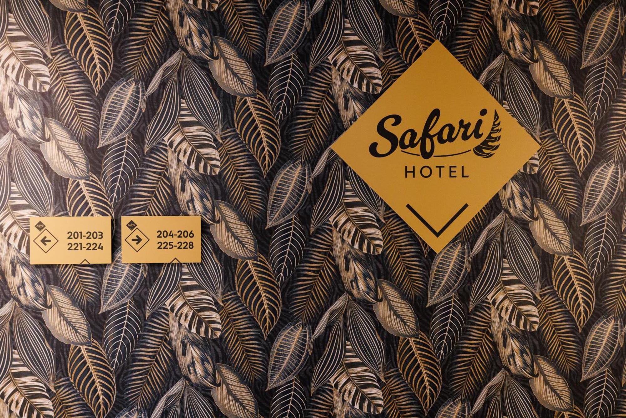 Safari Hotel Szeged Buitenkant foto