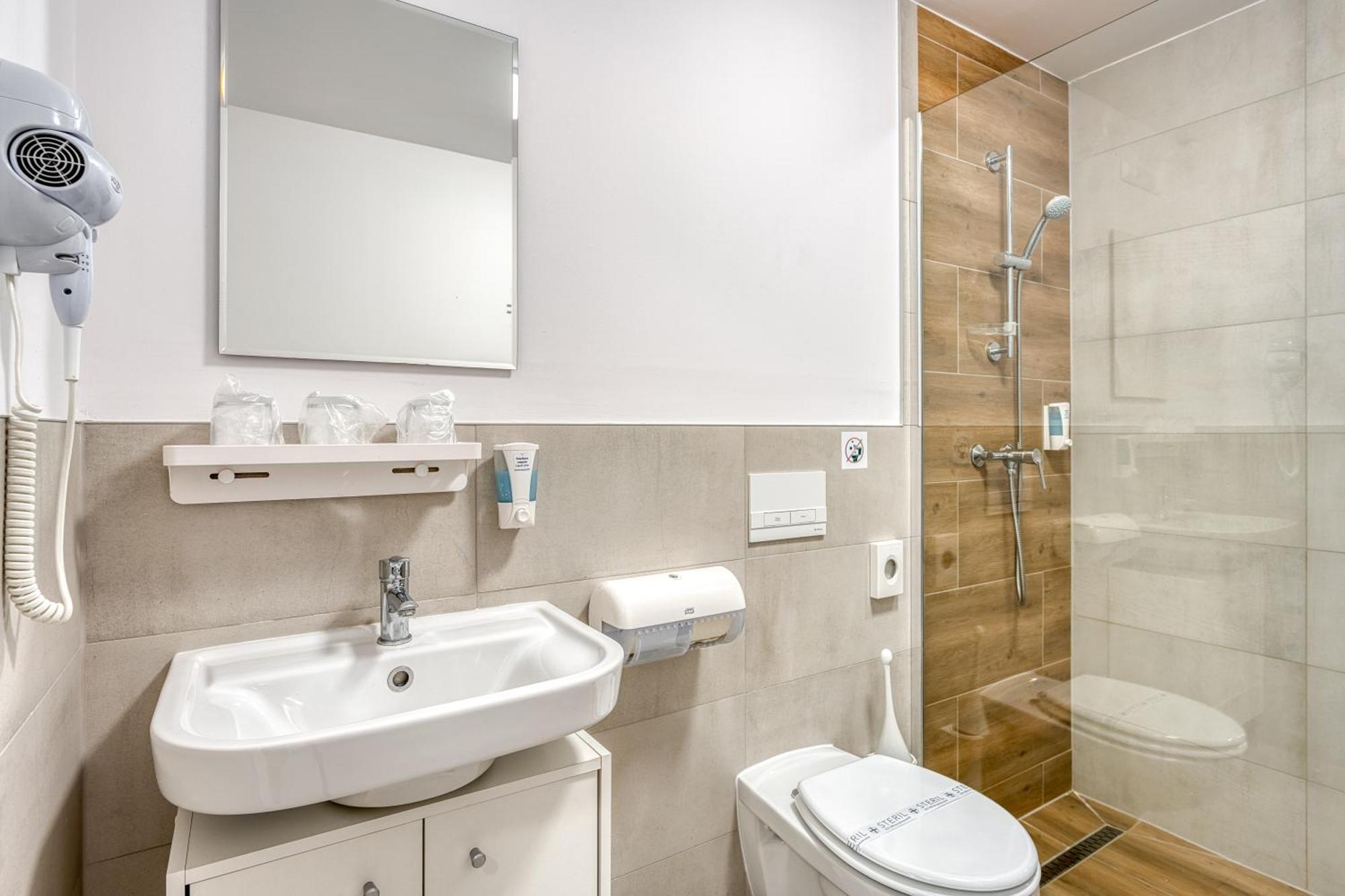 Safari Hotel Szeged Buitenkant foto