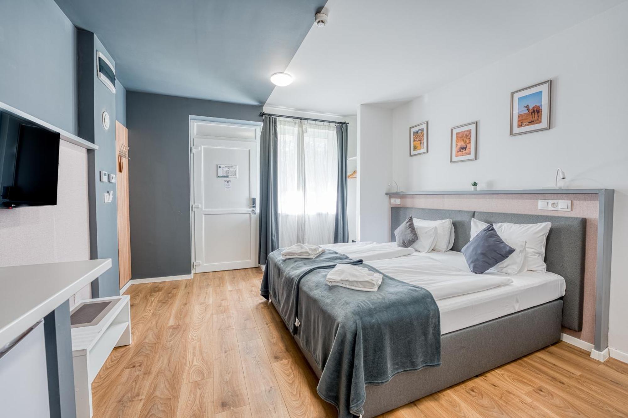 Safari Hotel Szeged Buitenkant foto